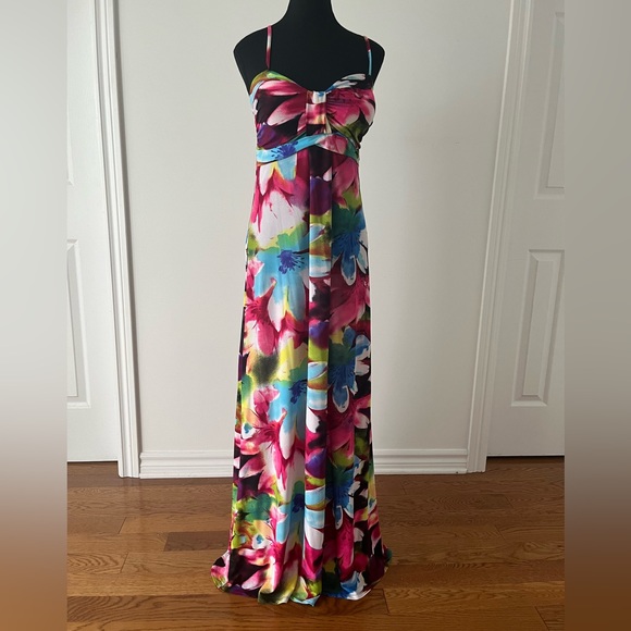 Spaghetti Strap Maxi Printed Dress - Picture 2 of 4